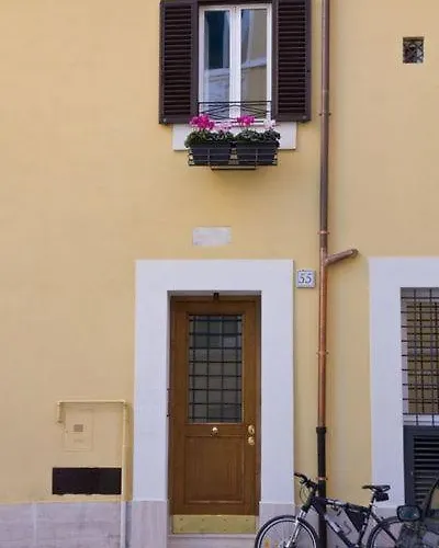 Apartament La Gensola In Trastevere